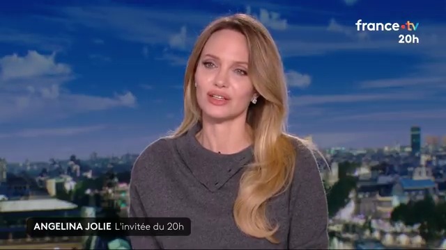 🇫🇷🎬 "Des discussions très approfondies sur la philosophie, le sens..." Intellos, les films français ? En tout cas, Angelina Jolie a beaucoup apprécié son expérience dans notre pays. #JT20h