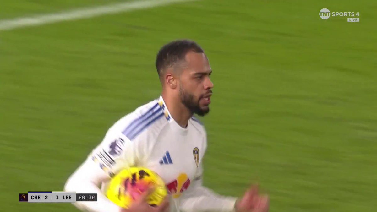 WHAT AN HILARIOUS LEEDS GOAL😭😭😭 LEEDS HAVE PULLED IT BACK FROM 2-0 DOWN AT STAMFORD BRIDGE🤯🤯🤯