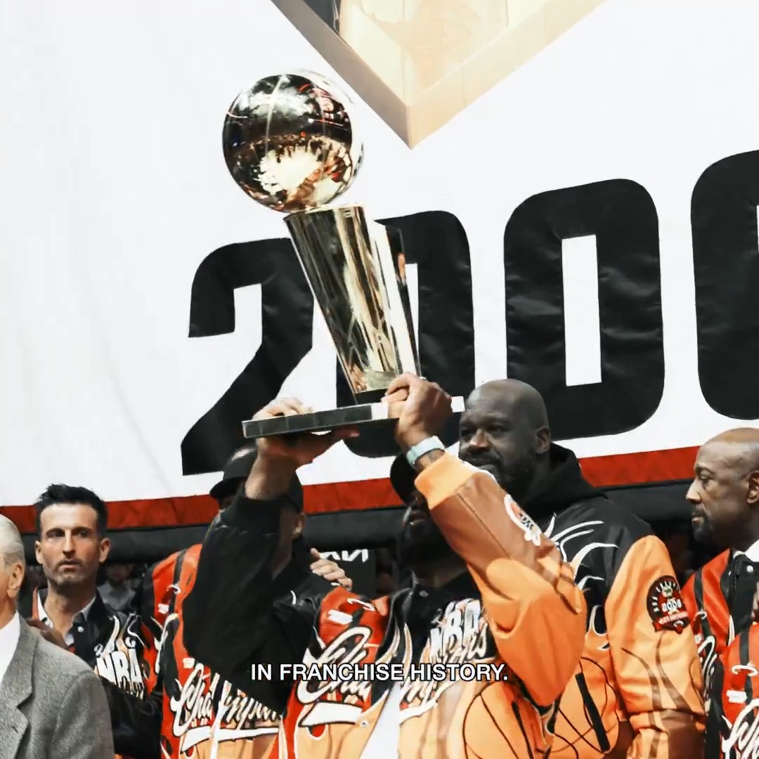 We remember exactly where we were 20 years ago, and 20 years later the reunion was just as memorable. Enjoy our All-Access look at the 2006 Championship team coming back together 📺 Forever Forward // americanair