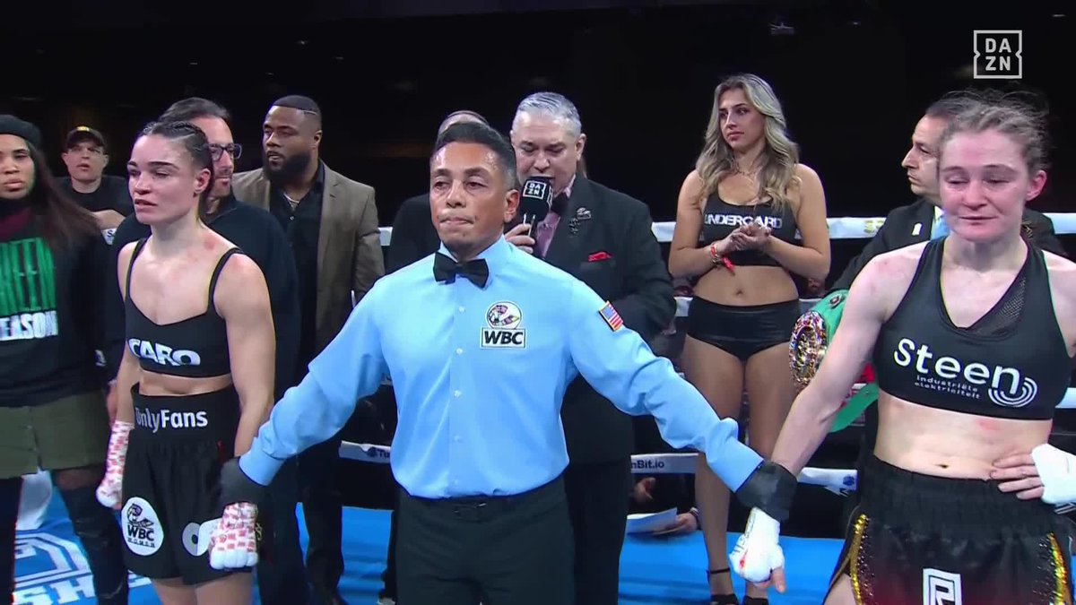 AND NEW!!! 🏆 Caroline Veyre is your new WBC junior lightweight champion! #PaganJimenez | Live NOW on DAZN ▪️