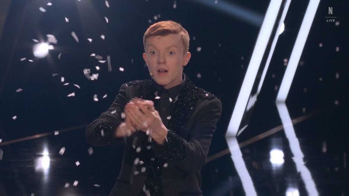 Magician Harry Merlin Piper remains the junior variety champion for the fourth week in a row #StarSearch