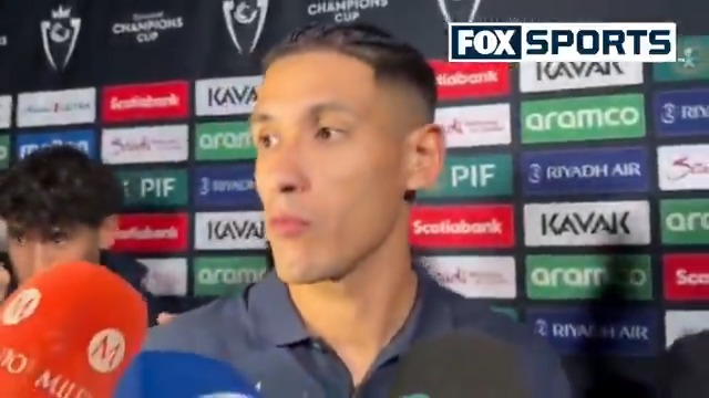 'PRESIÓN LA TIENEN LAS PERSONAS QUE NO PUEDEN LLEVAR COMIDA A CASA' 😯 Uriel Antuna y 'Memote' Martínez, entre los jugadores que ofrecieron declaraciones tras la eliminación de Pumas en Concacaf ❌ 'QUISÉRAMOS HABER METIDO TODAS, PERO NO SE PUDO' 📹: Rodrigo Tovar 🏀 #CentralFOX