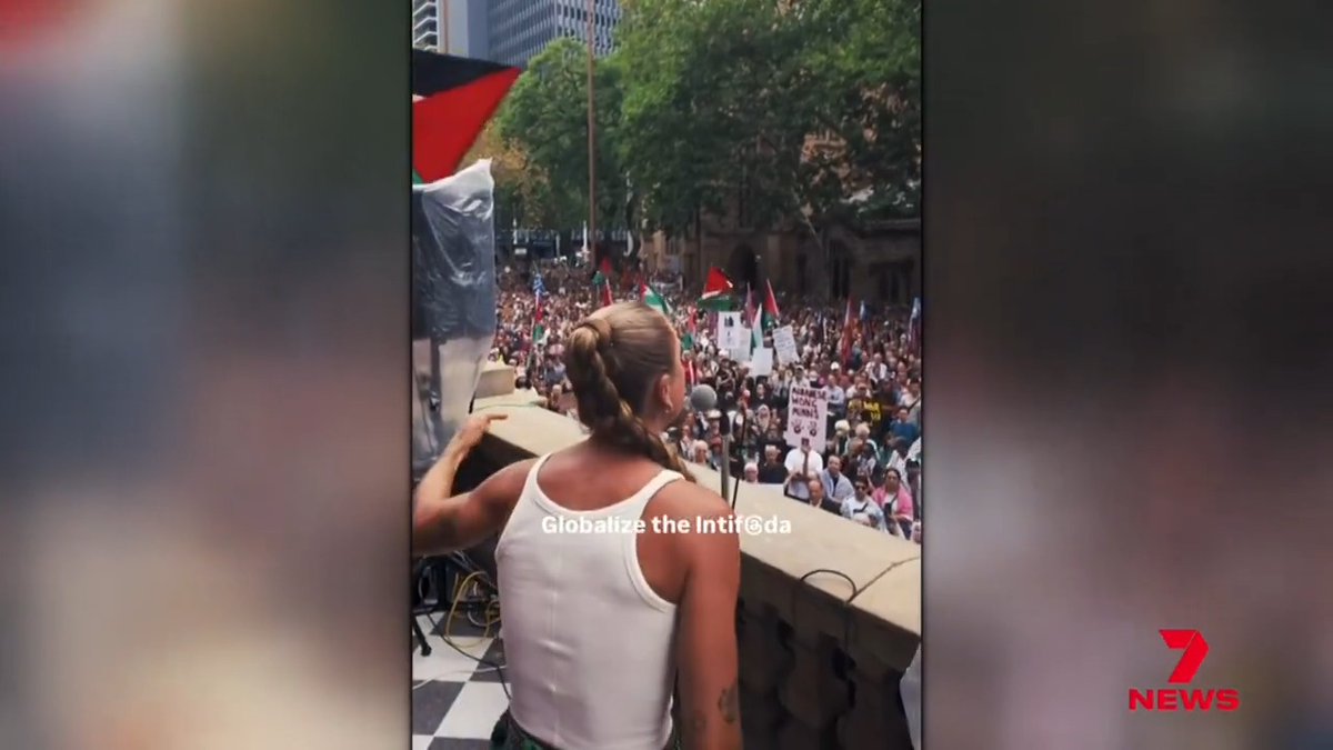 The daughter of a Bondi terror attack victim has taken a swipe at Grace Tame for leading a controversial chant at the anti-Israel rally at Town Hall. Chris Reason