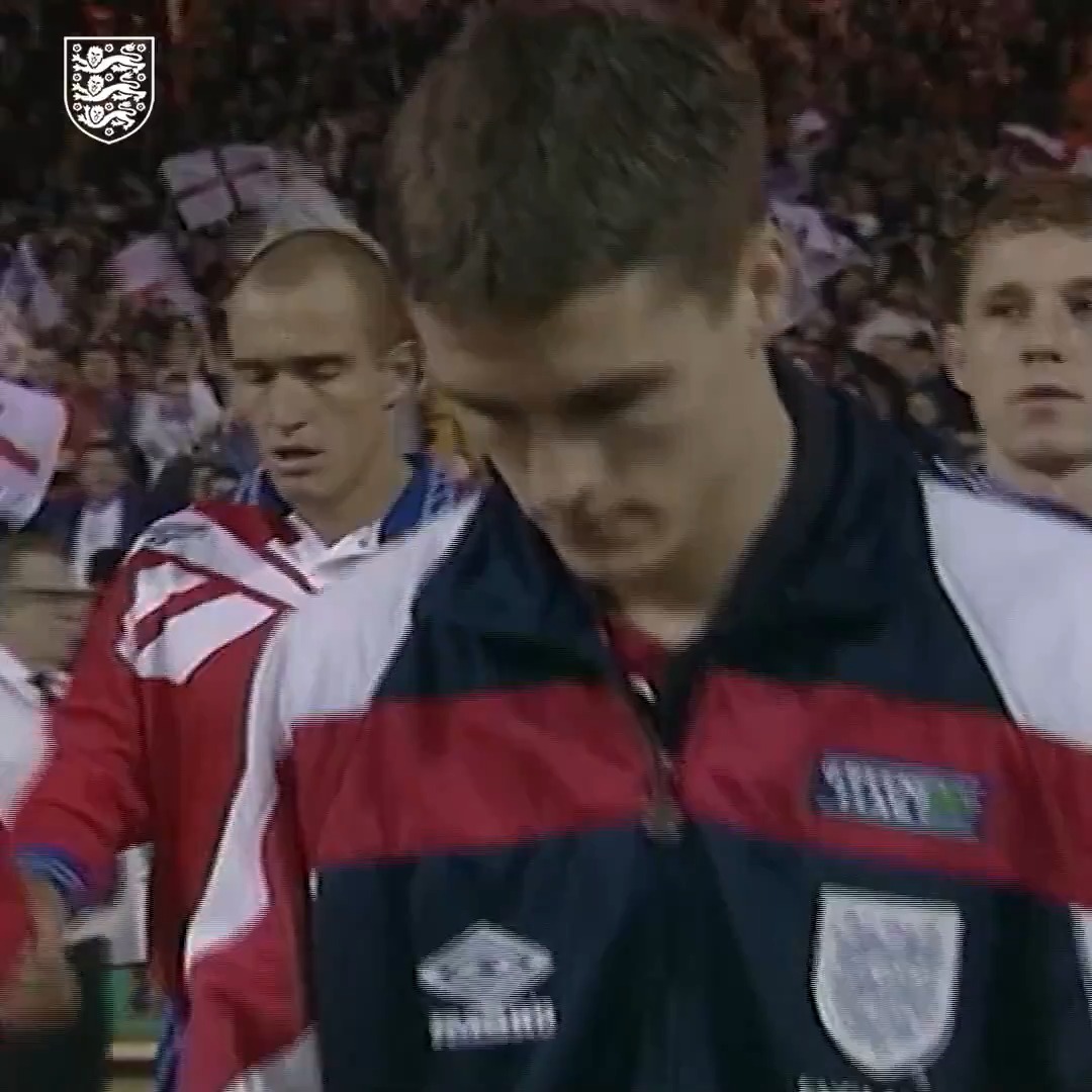 18-year-old Michael Owen made his #ThreeLions debut #OnThisDay in 1998! 🦁