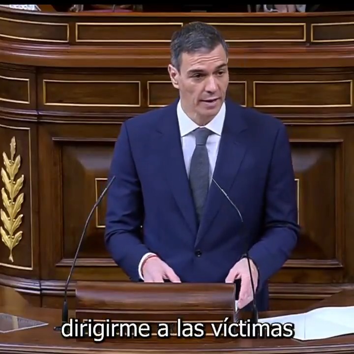 Este Gobierno va a estar al lado de las víctimas y de sus familias. Hoy, mañana y todo el tiempo que haga falta. Investigaremos con rigor. Informaremos con transparencia, como venimos haciendo. Y tomaremos las medidas necesarias para que accidentes como el que hoy lloramos, no vuelvan a repetirse.