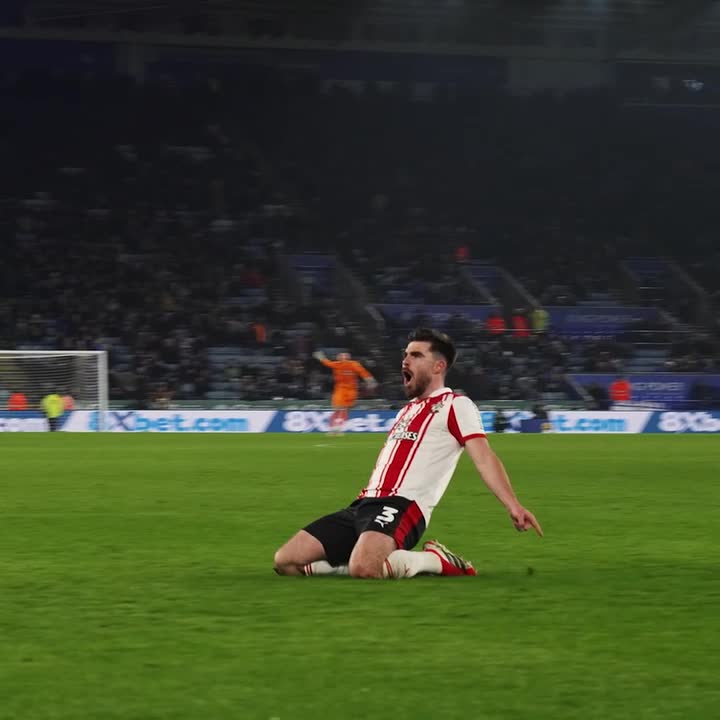 How to mark your 100th #SaintsFC appearance 👏 🇮🇪 Ryan Manning