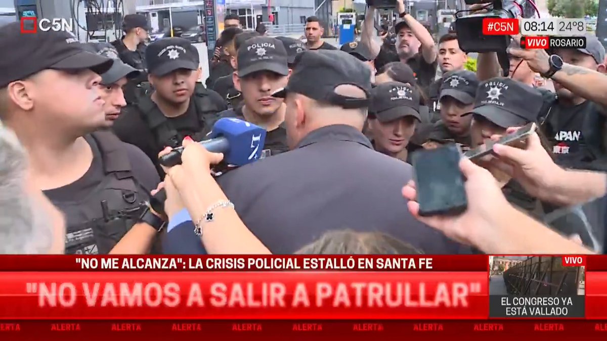 Tensión en Rosario: la amenaza de uno de los jefes de policía “Después no hay vuelta atrás, muchachos”, advirtió uno de los jefes a los policías que se manifestaban en reclamo de mejoras salariales. 📲 #C5N en vivo: