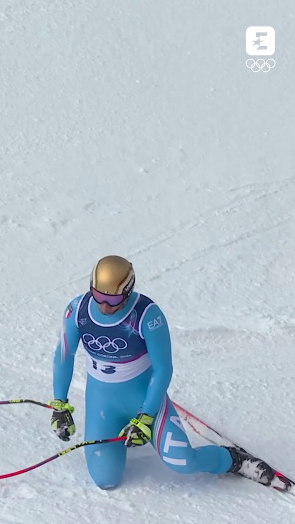 COSÍ FA MALISSIMO DOMME! Alla sua ultima gara olimpica, Paris perde lo sci destro dopo pochissime porte e i suoi sogni in SuperG si spengono poco dopo il via dal cancelletto