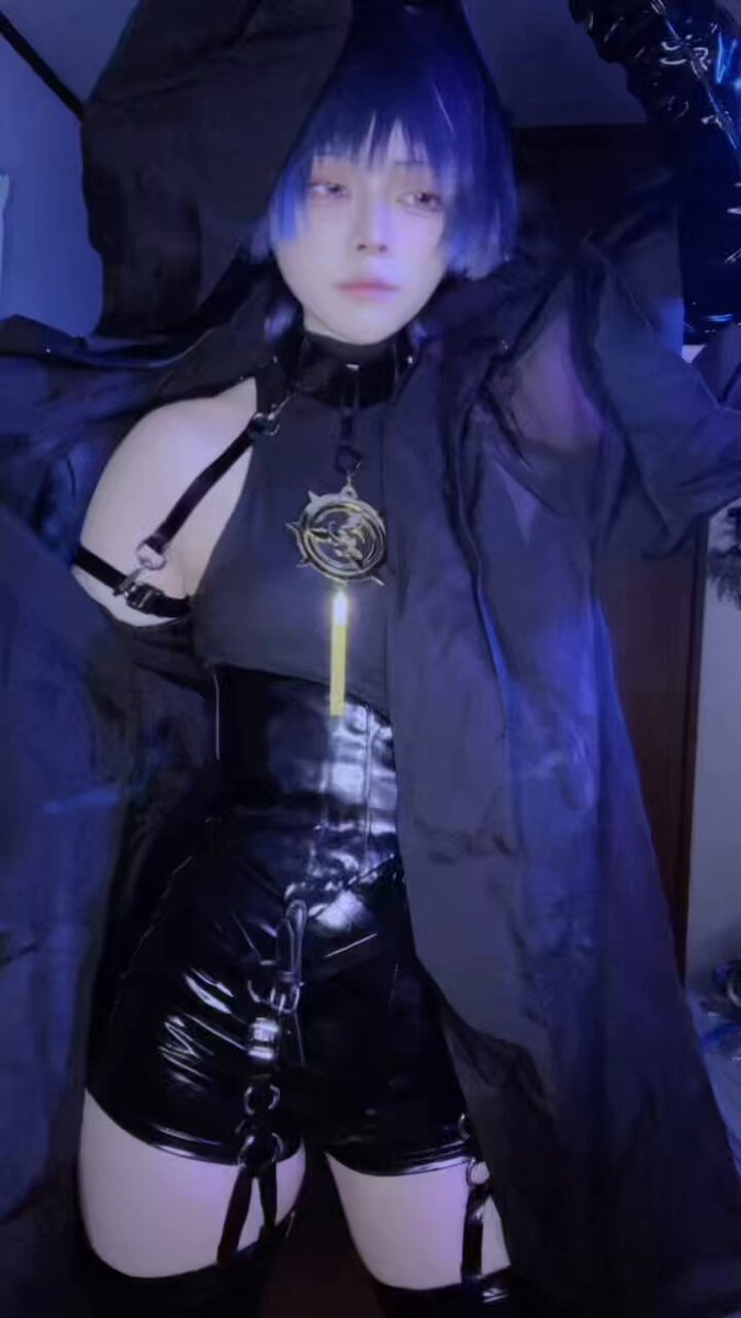 自分で笑いが止まらないのでTiktokもうダメかもwwwwww だって全部顔が必死なんだもんwwwwwwww でも顔はいいはずなので許してwwwww（自己肯定感高火力自惚れ）