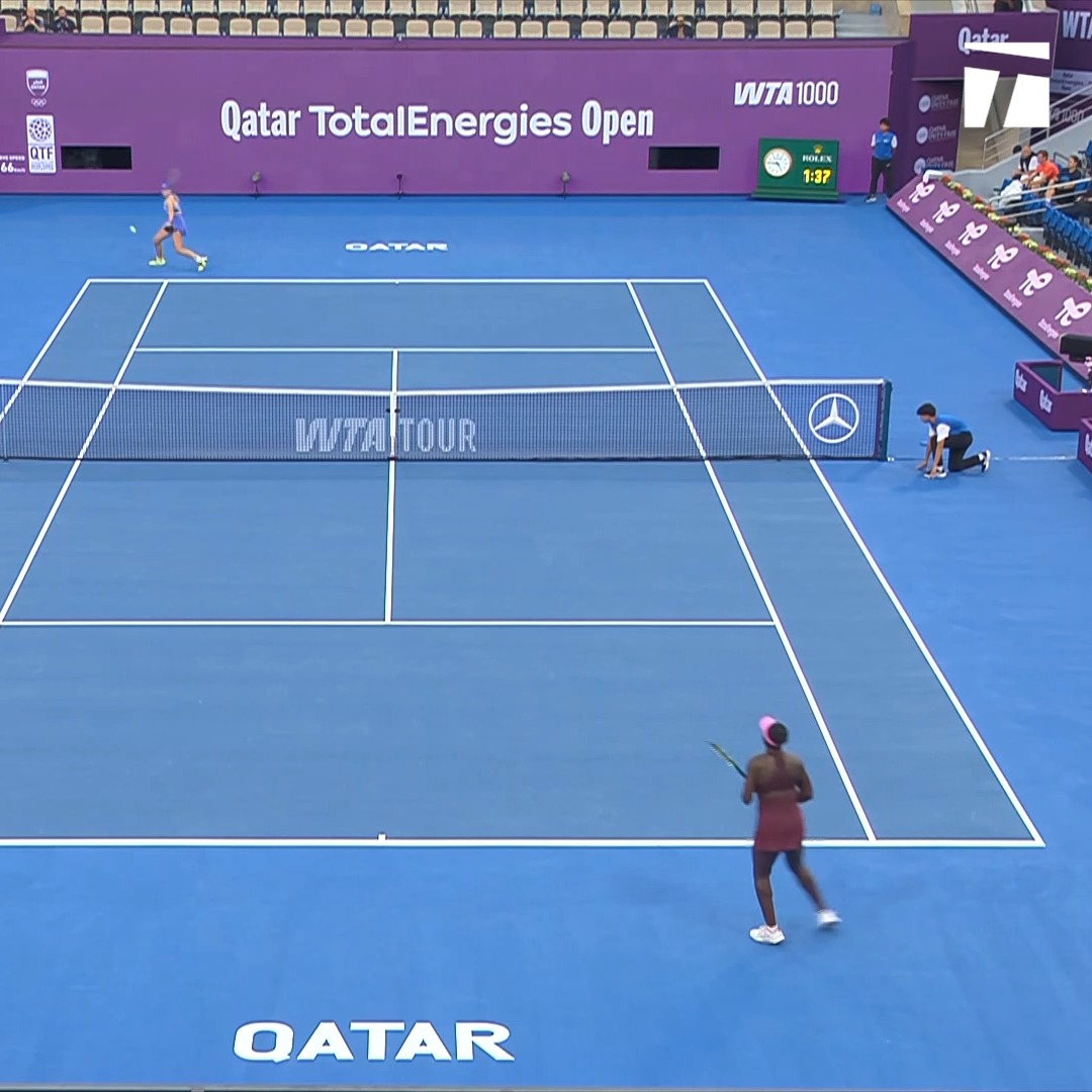 This point from Mboko 😮‍💨 🤯 #QatarTotalEnergiesOpen