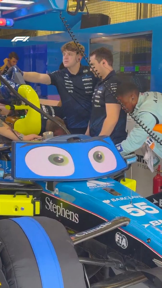 Eye-catching creativity from Atlassian Williams F1 Team 😍 #F1 #F1Testing