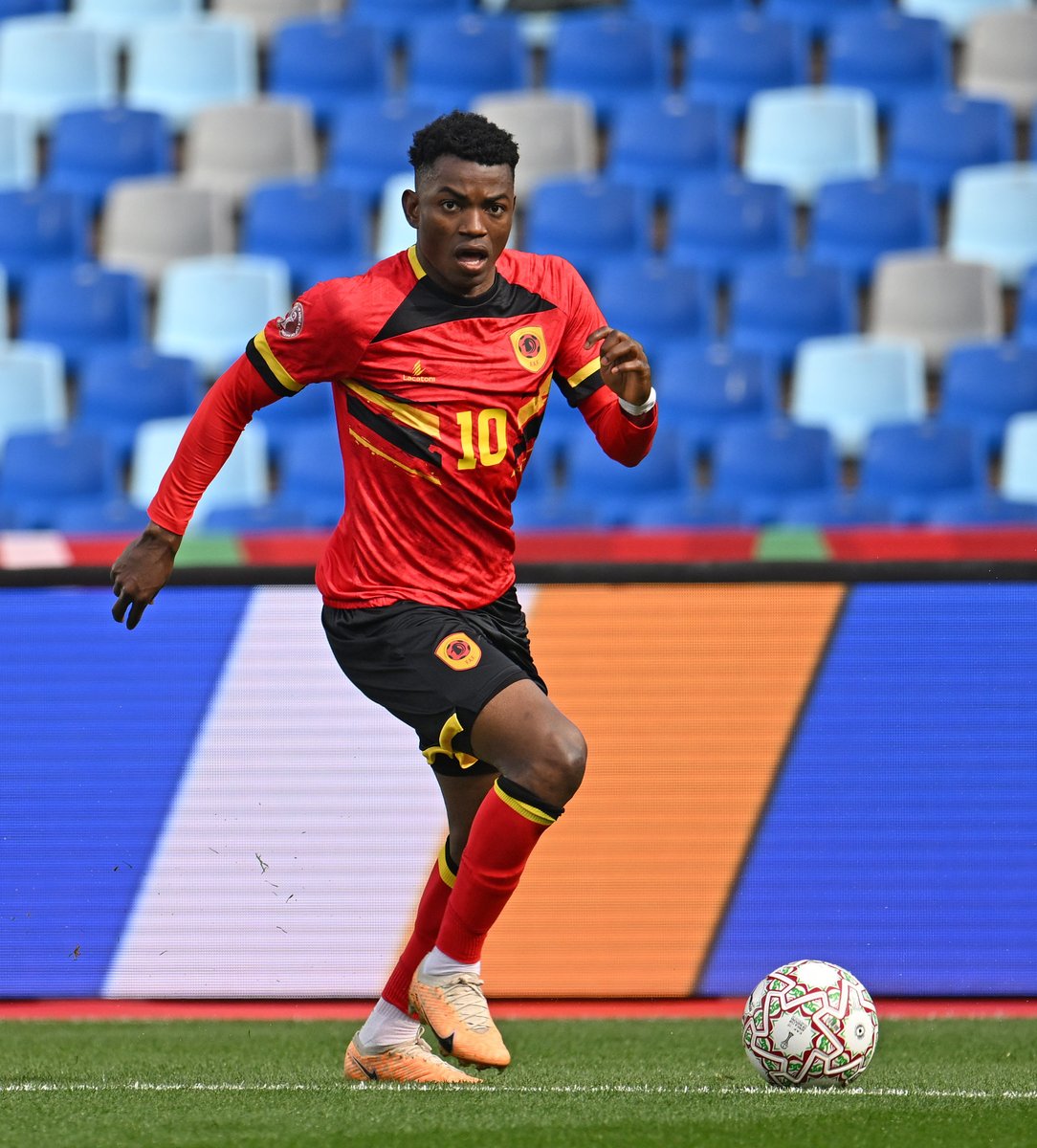 One through the legs is art. Two is chef’s kiss. Gelson Dala. 🇦🇴🤩 #TotalEnergiesAFCON2025