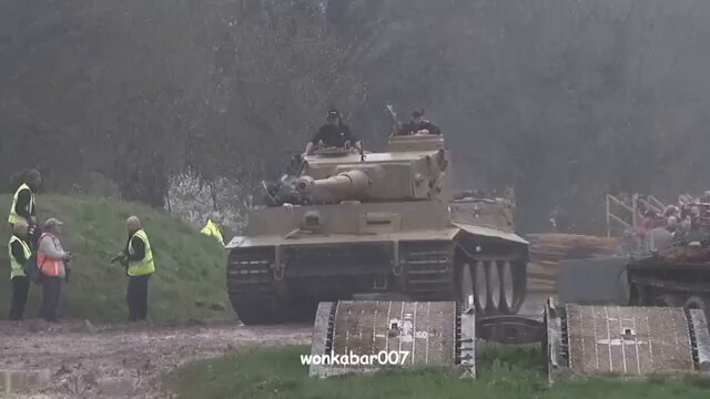 Tiger Tank 131 Sounding Great In The Mud and Rain