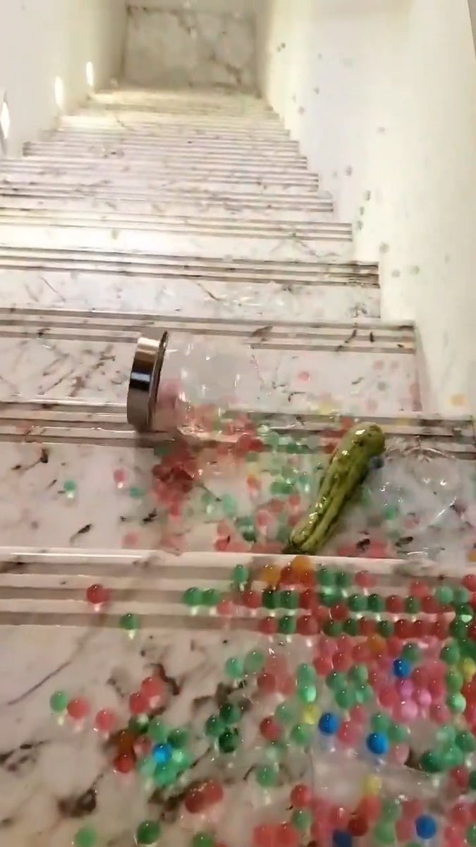 This science experiment is weirdly satisfying