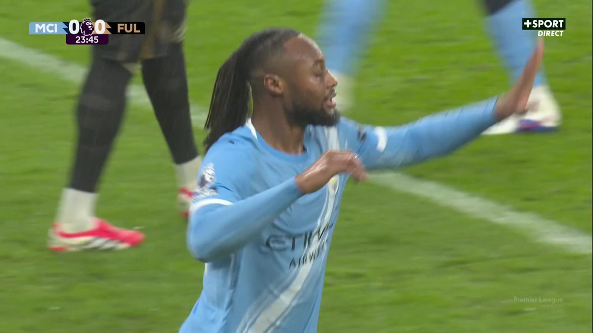 🇬🇭 Antoine Semenyo finds himself in the right place at the right time to score his 13th Premier League goal of the season.