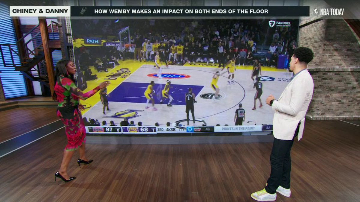 The Spurs have scored 130+ points in three straight games with Wemby at the forefront scoring 40 last night over the Lakers 👀 Chiney Ogwumike and Danny Green break down where it all clicked for the Spurs ✍️