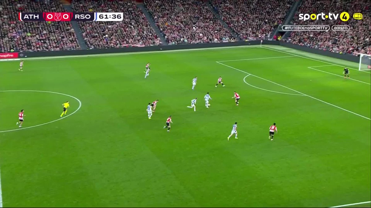 Gonçalo Guedes pisca o olho a Roberto Martínez, com mais uma assistência para golo! Merece voltar à seleção?