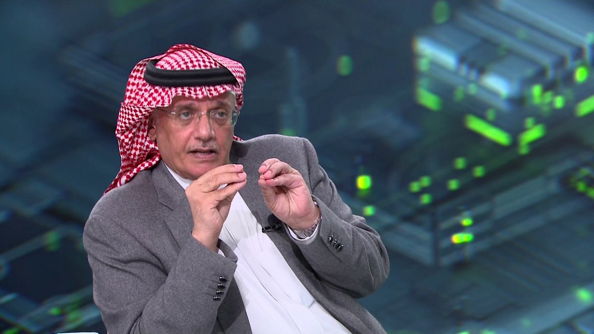 الأمير الوليد بن بدر : في جدة الحضور الجماهيري مميز للاتحاد والأهلي ، في الرياض يمكن أخذتهم الاستراحات والمقاهي من المدرجات . 😅