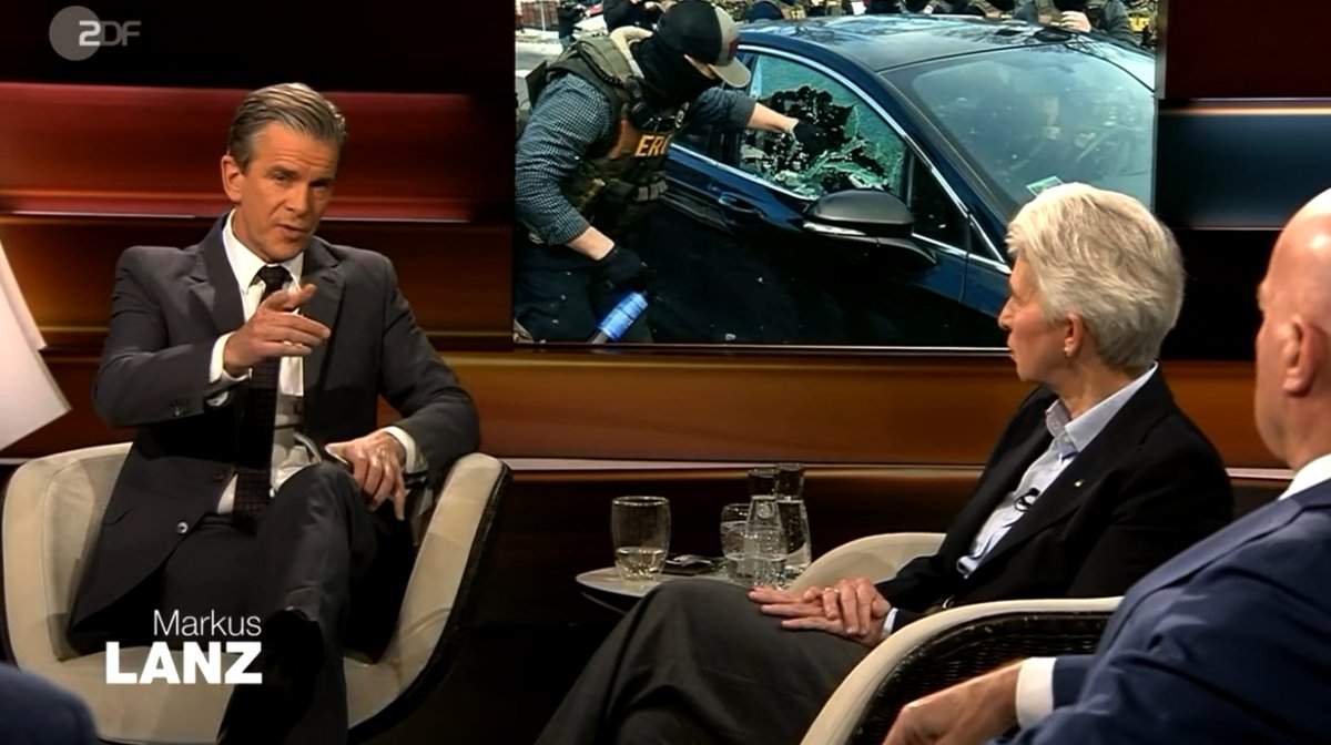 Ich wurde heute Nacht bei "Markus Lanz" erwähnt Unser Plan heißt: AFA - "Asyl, Fahndung und Abschiebungen". Es geht um eine ICE-Behörde, sozusagen eine Abschiebe-Spezialeinheit der bayerischen Polizei. Grenzsicherung bleibt Aufgabe der Bundespolizei.