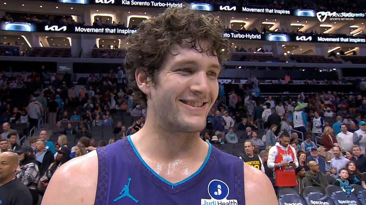 🎙️ PJ Hall on settling back in with the Charlotte Hornets: "It's a really welcoming locker room. Even when I first got to the team in December, I met them at the plane on the way to Orlando. Everybody welcomed me with open arms. This great group of guys makes it easy."