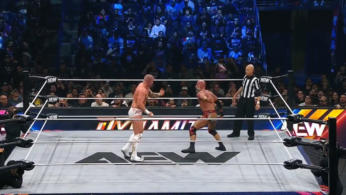 HOW DID HE KICK OUT?! Watch #AEWDynamite LIVE on TBS &amp; HBO Max