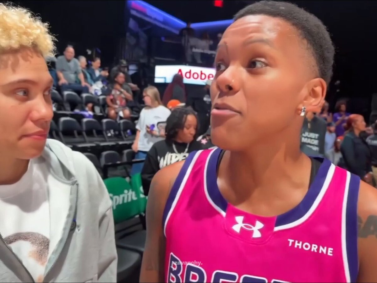 Courtney: "I ain't even sweat. This sweat is from my warm-up." Rae: "It's that fucking jersey, nigga. It's that jersey!" AYOOOOOOSDLFKFDLKSLKFD