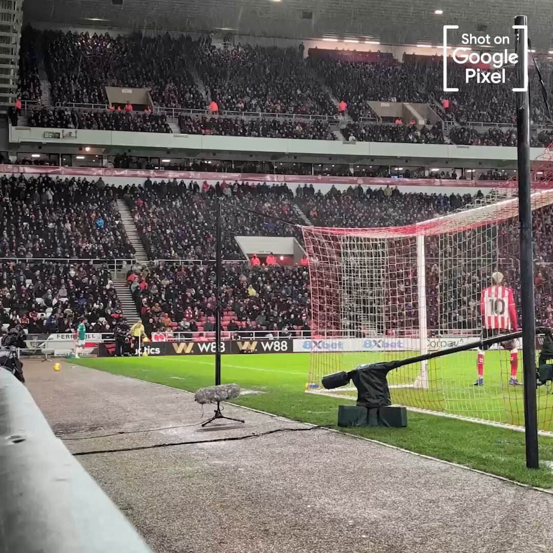 The match-winning moment 📲 #TeamPixel | #Ad