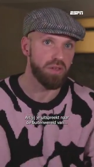 'Verbannen' Bryan Smeets snapt niets van de werkwijze van MVV. "Dan gooi je je beste speler eruit..." 🔗