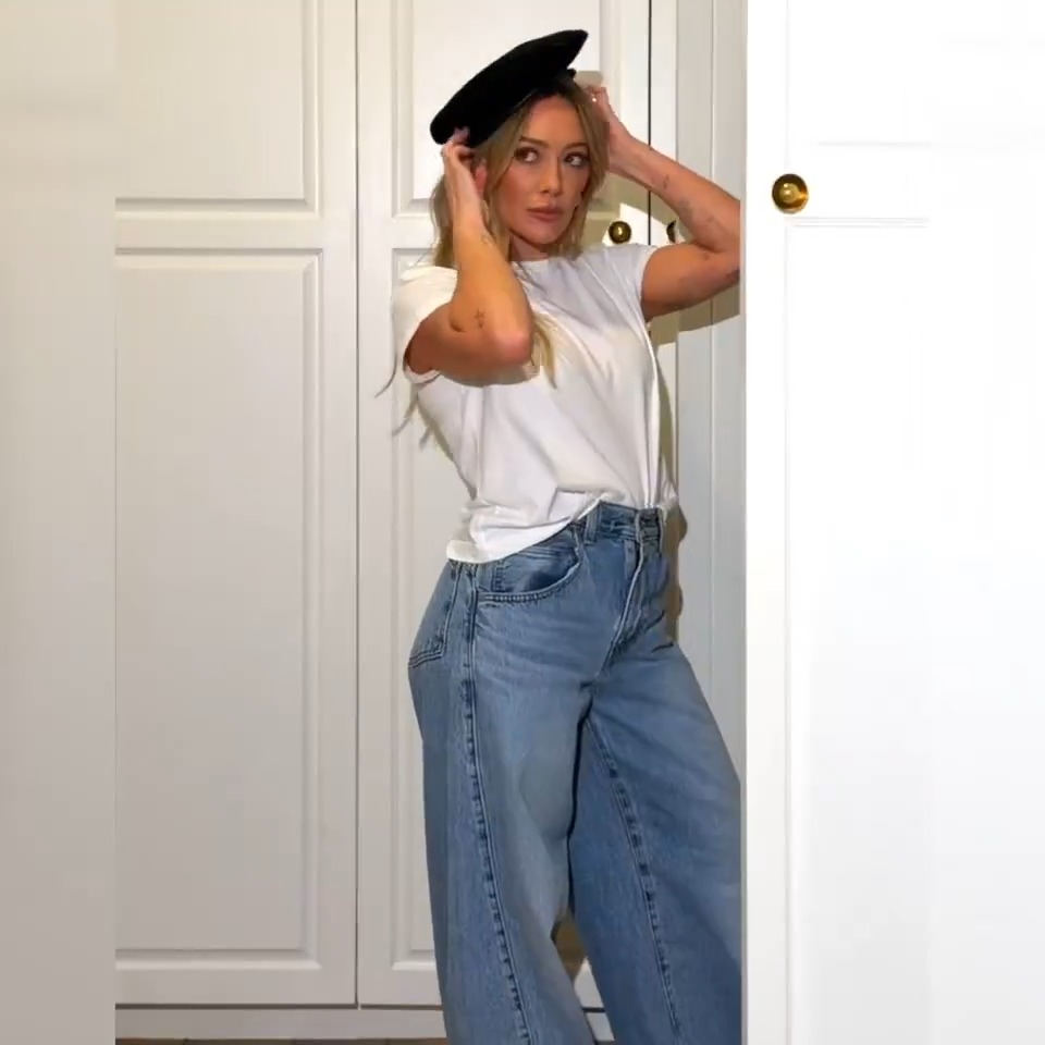 She's back! @hilaryduff is bringing the lucky me tour to a city near you! With special guests La Roux, Lauren Spencer Smith, and Jade LeMac. Sign up now for the Artist Presale