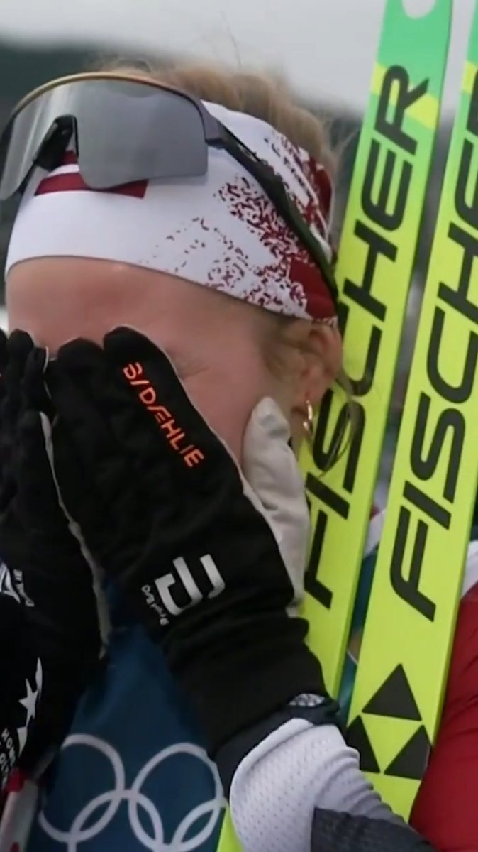 Patricija Eiduka zajęła w biegu 10 km 15. miejsce. Zapytana po rywalizacji o Justyna Kowalczyk-Tekieli nie kryła wzruszenia 🥲 Pani Justyna i Aleksander Wierietielny pomagali Łotyszce na początku jej zawodowej kariery 🙌 #MilanoCortina2026