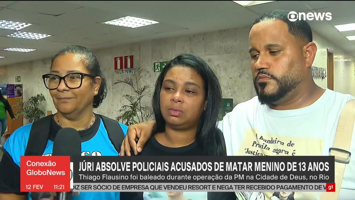É ESTARRECEDOR! “Saímos com a certeza de que a Justiça não foi feita pra gente', diz tia de Thiago Flausino, de 13 anos, assassinado durante ação na Cidade de Deus. Júri absolveu policiais acusados de matar o adolescente.
