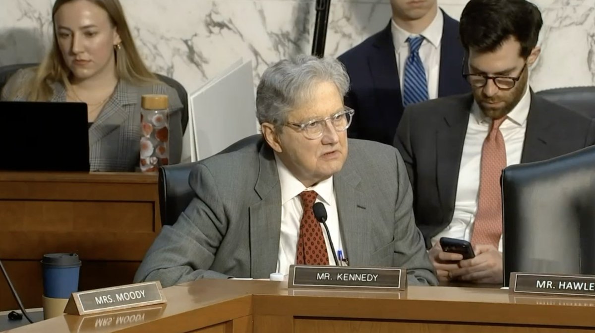 Jack Smith subpoenaed the phone records of President Biden’s political opponents, and companies like Verizon went along with it. They ought to hide their heads in a bag.