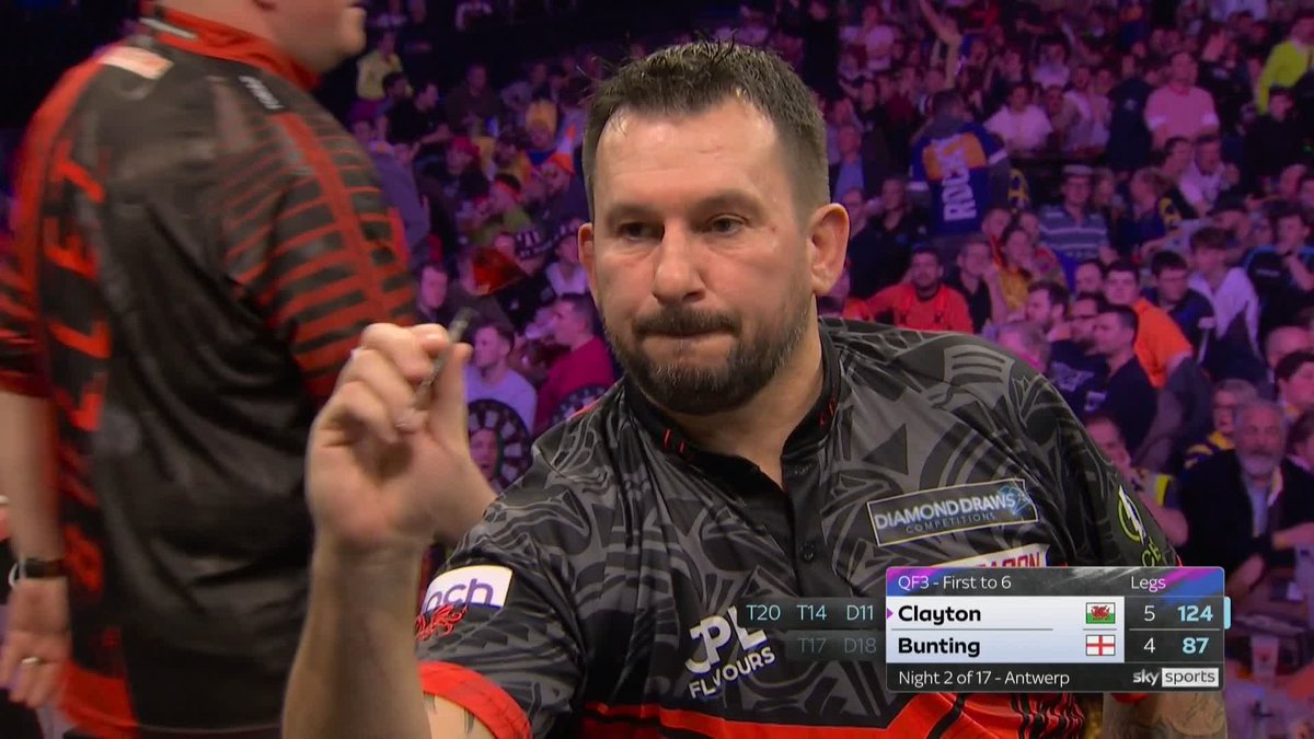 OH MY WORD! 🤯 JONNY CLAYTON COMES FROM 4-0 DOWN TO BEAT STEPHEN BUNTING!