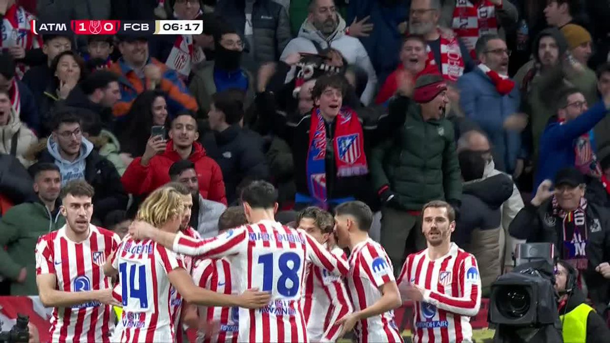 HUGE MISTAKE FROM JOAN GARCIA IN THE BACK WHICH GIFTS ATLETICO MADRID A GOAL!