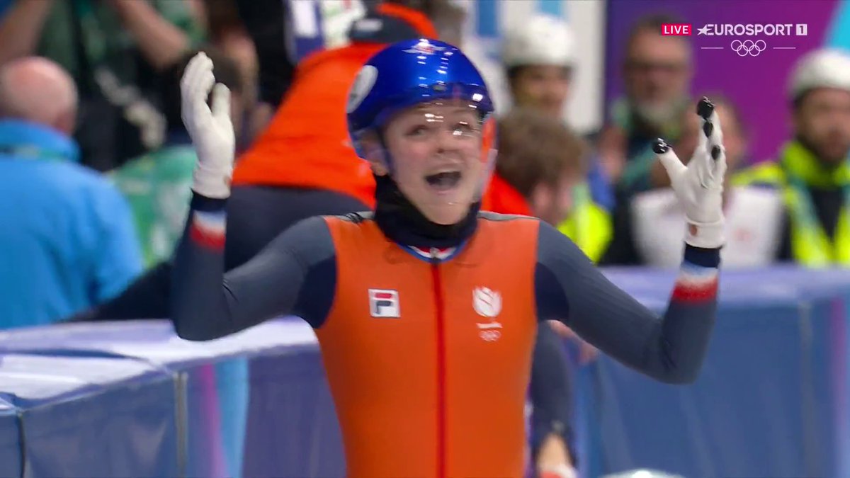 🔥🇮🇹 | Goud! Goud! Goud! Xandra Velzeboer maakt het helemaal waar. Ze was het hele jaar de beste op de 500 meter en bekroont dat met de olympische titel. Wat een weergaloze rit! 🧡🥇 #MilanoCortina2026 Winterspelen 👀 HBO Max