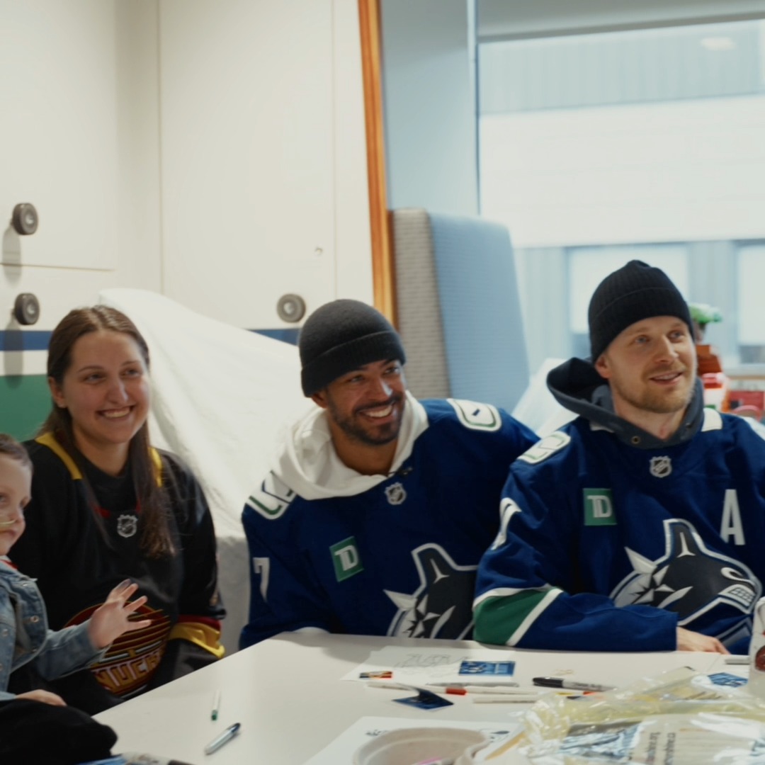 All for our community. 🫶 In January, Elias Pettersson, Max Sasson, P.O Joseph, and FIN visited BCCH Foundation to spread joy and brighten patients' days.