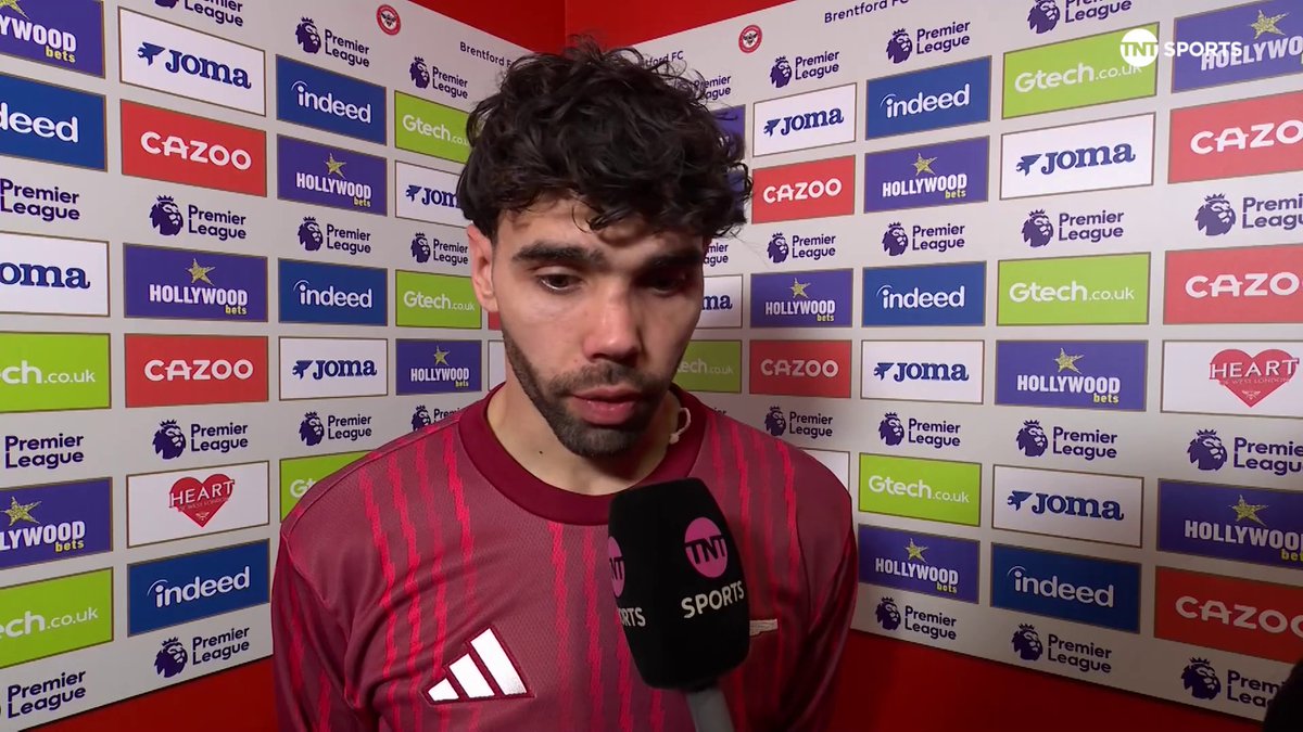 “We’re still in a great position, we just have to go again” David Raya calls on Arsenal to ‘stick together’ for their upcoming fixtures 💪 🎙 Becky Ives | 📺 TNT Sports &amp; discovery+ UK