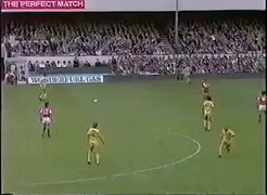 Kenny Dalglish at his finest — this goal at Highbury, 1983, is stunning!
