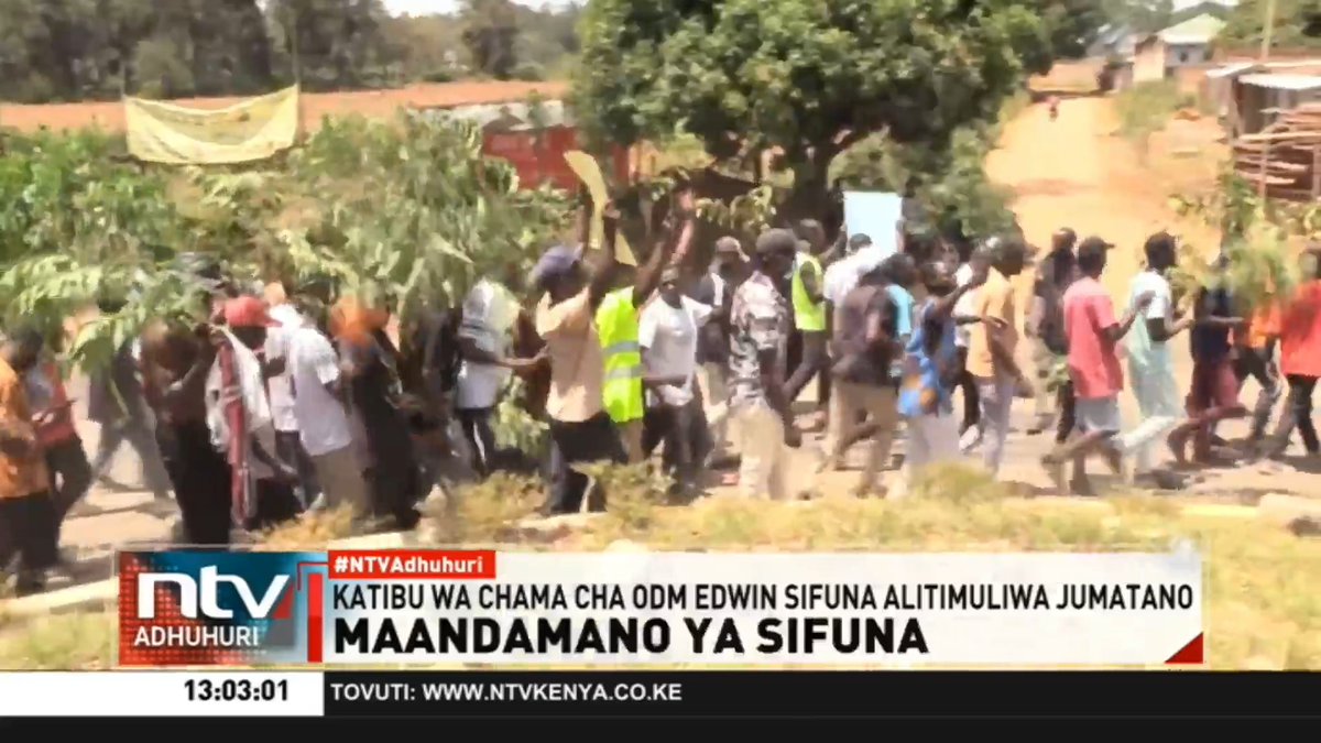 Maandamano Ya Sifuna Wenyeji wa Bungoma wameingia barabarani kumtetea katibu wa chama cha ODM Edwin Sifuna. #NTVAdhuhuri Ruga Eval