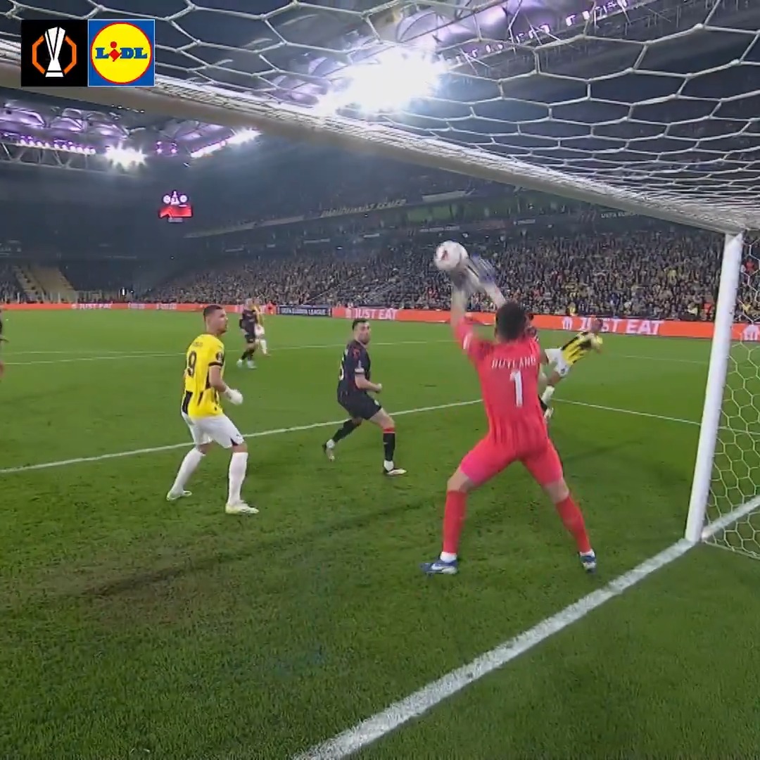 A selection of stunning net cams 🤤🥅 #UELFreshPicks | @LidlGB