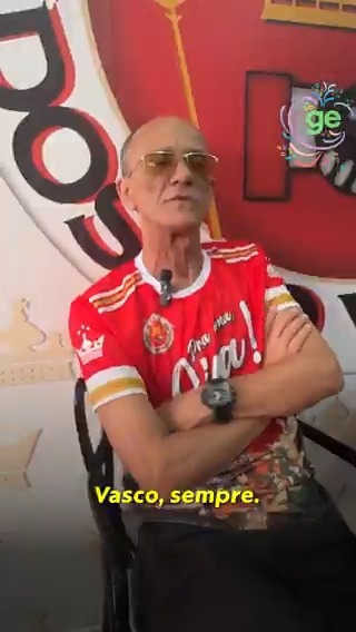 Flamengo ou Vasco, Ciça? Mestre de bateria e tema do enredo da Viradouro este ano, ele estava, nos anos 90, em Estácio e Tijuca quando as escolas homenagearam os centenários de Flamengo e Vasco. Por quem o coração bateu mais forte? #genocarnaval