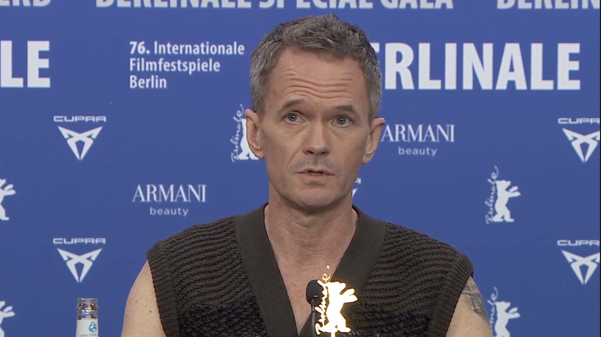 I asked actor Neil Patrick Harris about political art at #Berlinale today. He didn't want to engage and said: "I'm always interested in doing things that are apolitical".