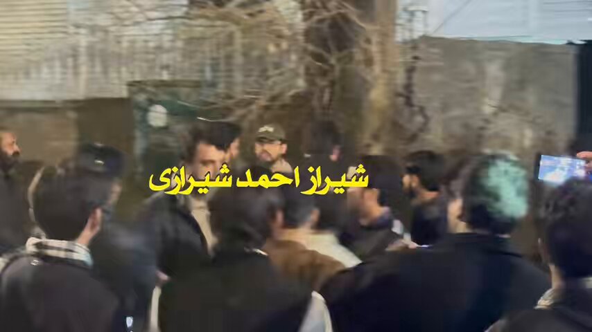 شاہد خٹک نے میرا دو لاکھ کا کیمرہ توڑدیا، حیدر سعید کا الزام