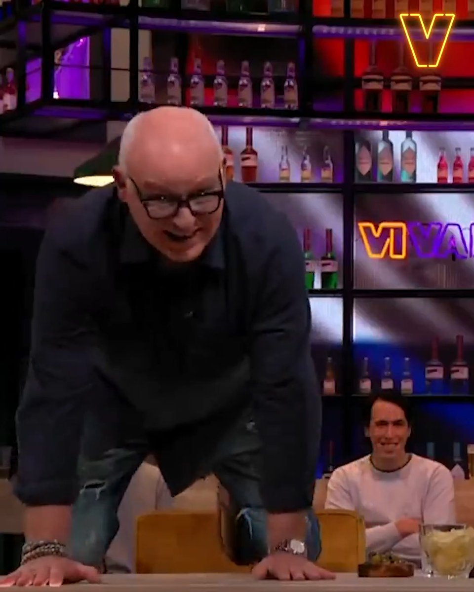 René van der Gijp heeft niet veel met de Olympische sport skeleton… 🤣 #vandaaginside