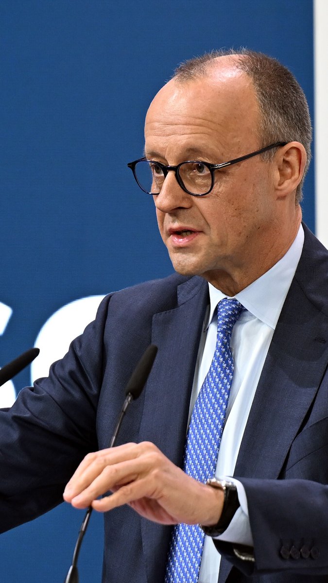 German Chancellor Merz: The United States’ claim to world leadership is being challenged, maybe even squandered.🇺🇸🇩🇪