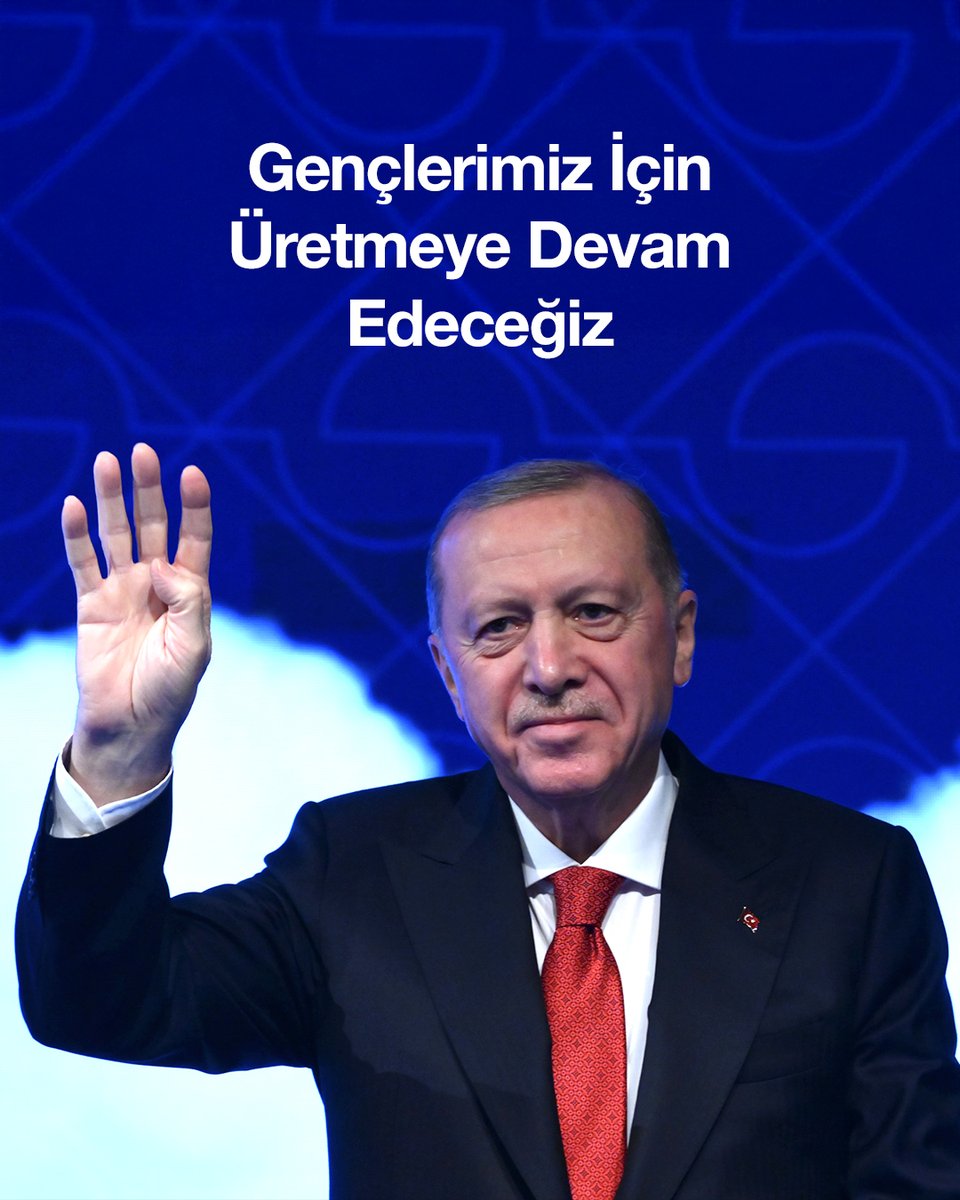 Üniversitelerimiz için çalışmaya, gençlerimiz için üretmeye, Türkiye Yüzyılı hedeflerimize doğru koşar adımlarla ilerlemeye inşallah devam edeceğiz.