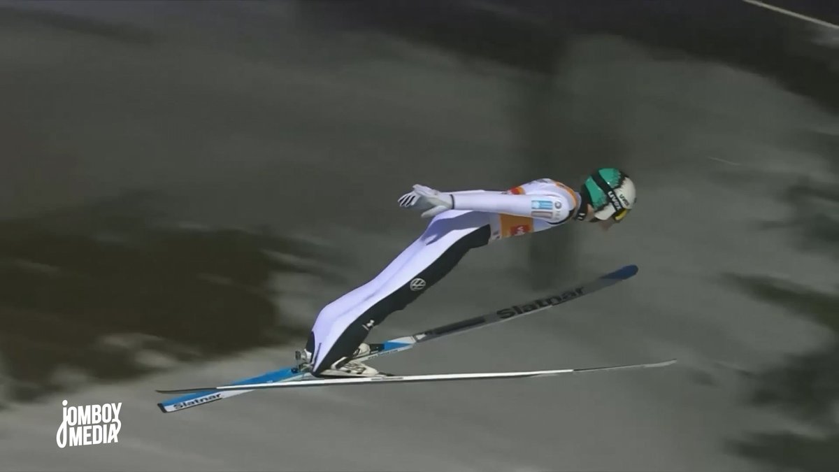 Ski jumper comfortably flies far enough