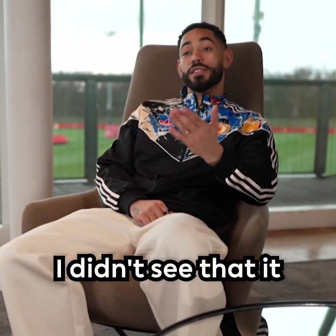 Which Manchester United player is called “Big Beard”? 😆 Join Matheus Cunha for the latest episode of Ask Me Anything! 👇