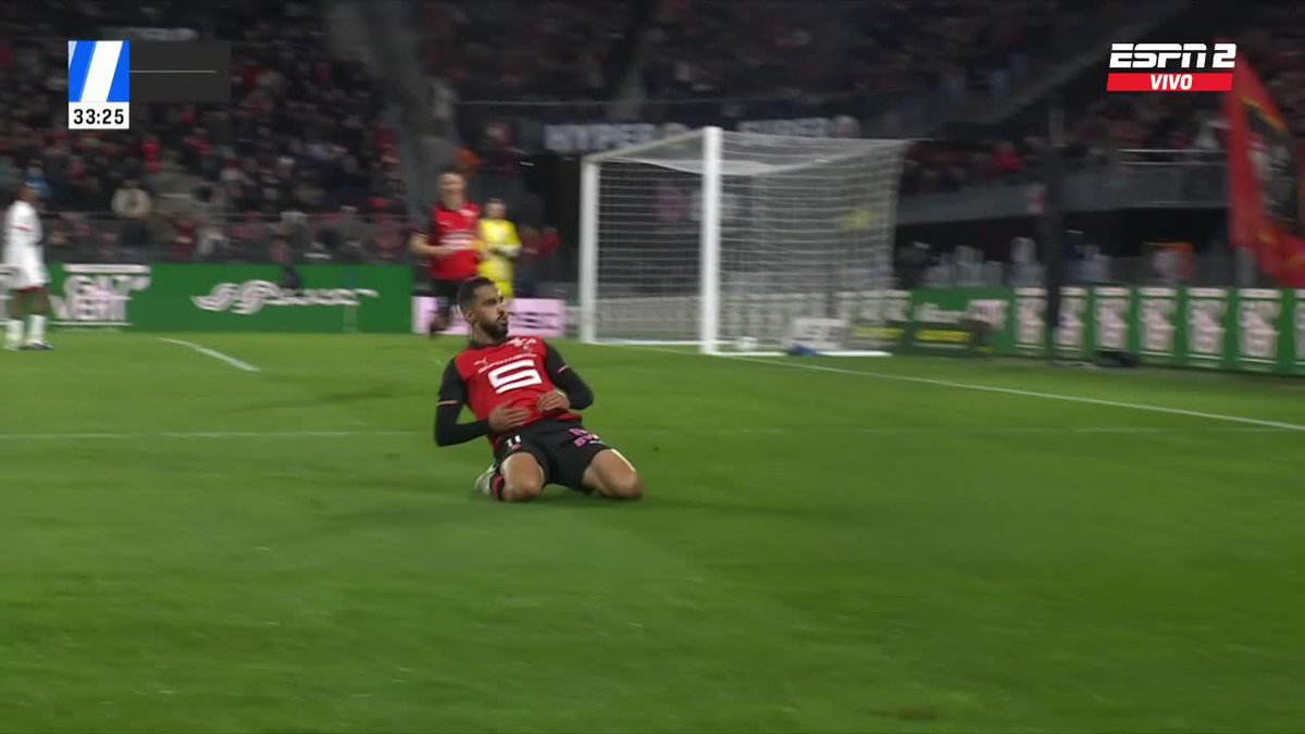 🤯🇯🇴 Él es Mousa Tamari, el ‘10’ de JORDANIA, y acaba de bailar al mismísimo Pacho antes de marcar un GOLAZO contra PSG. Sí, se cruzará a Argentina en el Mundial. ‼️