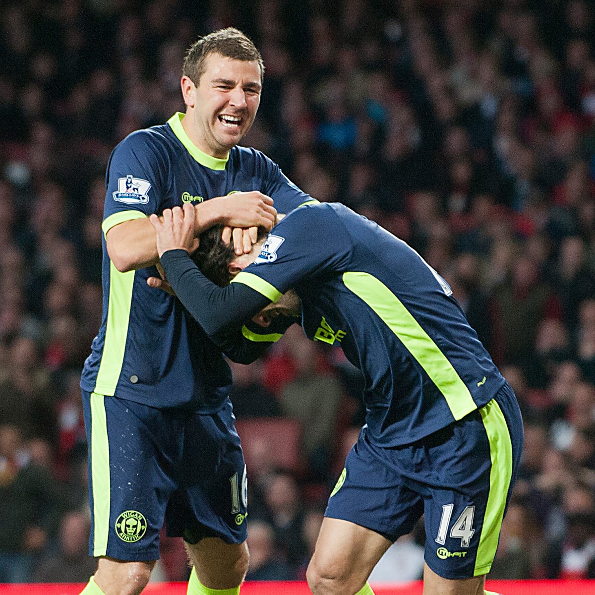 🙌 Watch the goals as Franco Di Santo and Jordi Gomez sealed our first-ever away win at Arsenal! #wafc 🔵⚪️